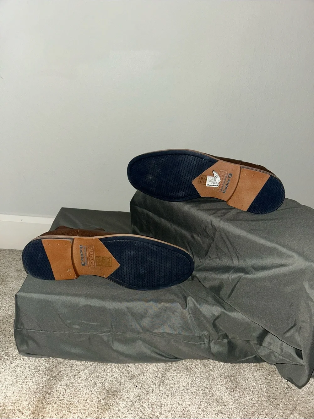 NEW Steve Madden for Buckle Gralin Chelsea Boot in Brown Sz 9